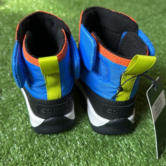 Sorel Kids Whitney II Boots - Toddler and Pre-School Sizes NWT - Picture 5 of 6